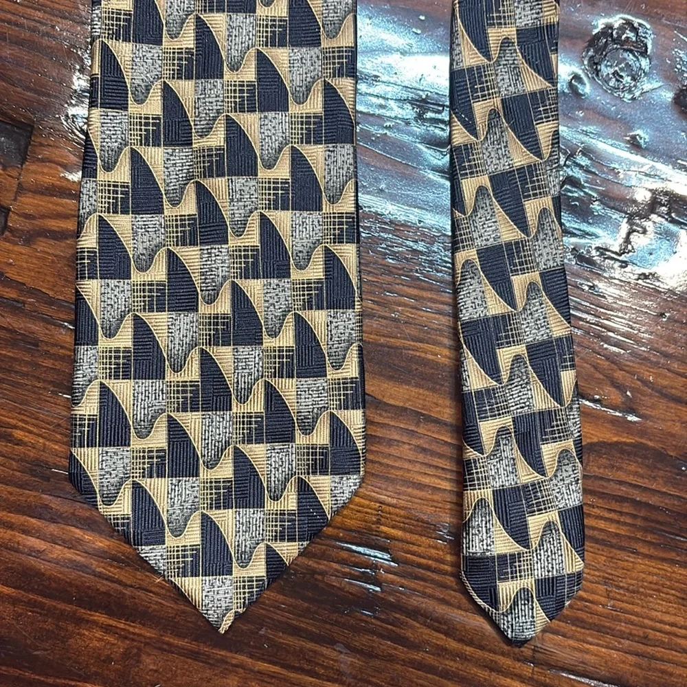 Von Furstenberg Neck Tie‎ Silk Geometric